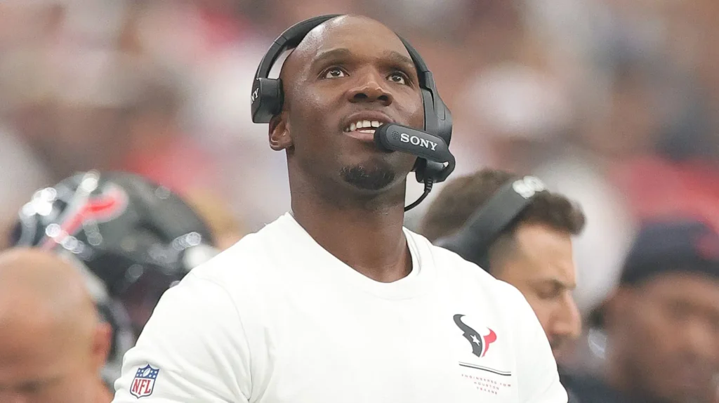 Buffalo bills v houston texans houston texas september 13 head coach 4 e1790435556575