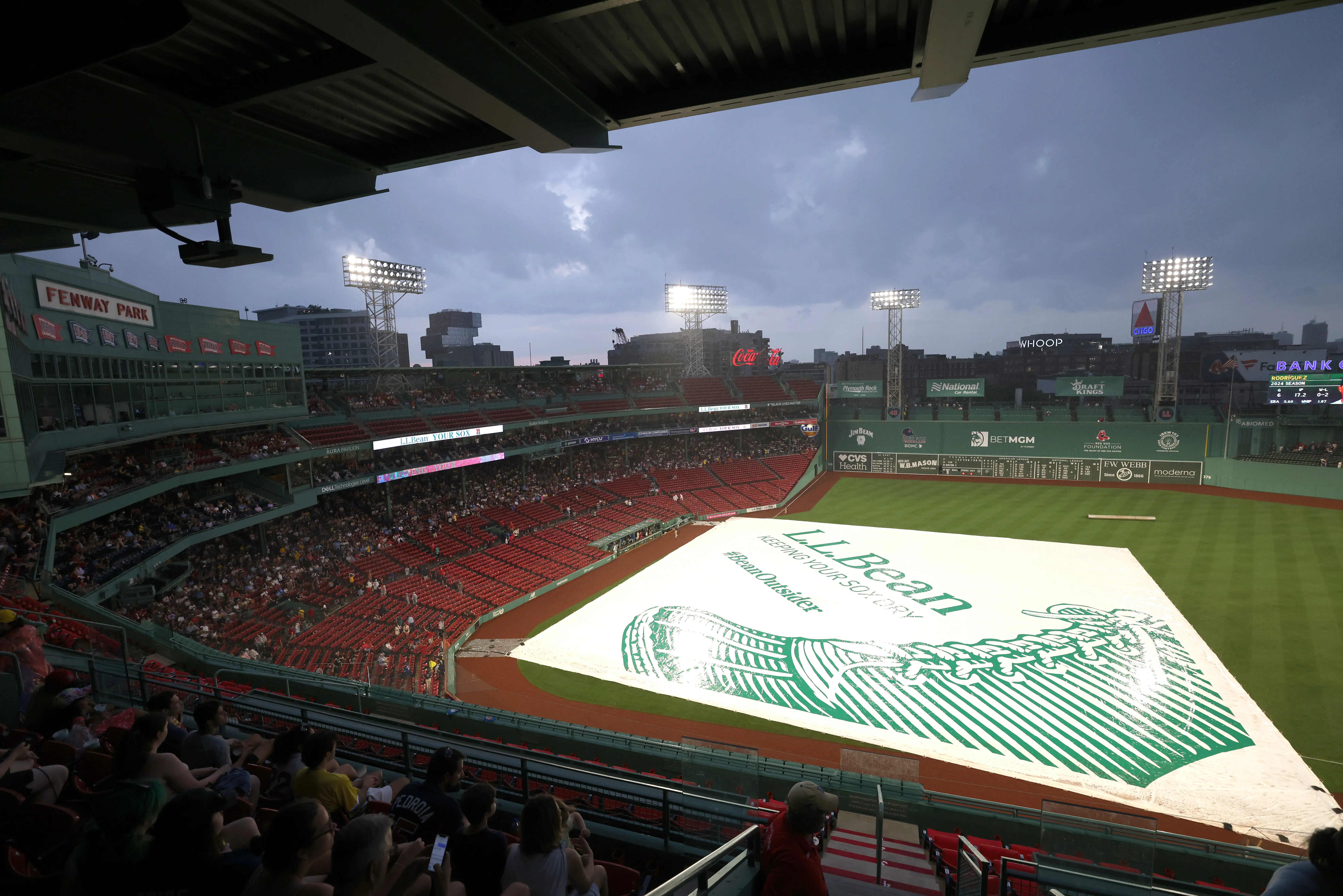 Toronto blue jays v boston red sox boston massachusetts june 26