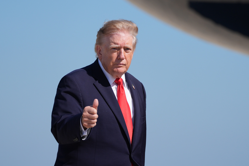 101426 nw trump1