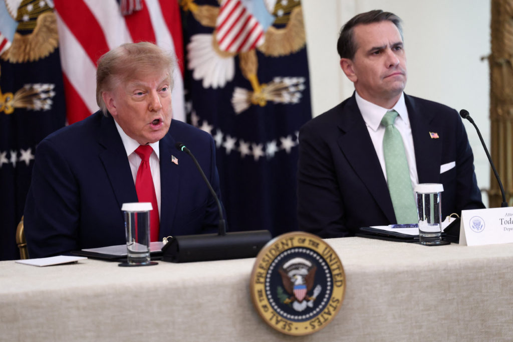 2026 10 21t185448z 1970434336 rc2u7oaosaff rtrmadp 3 usa trump crypto