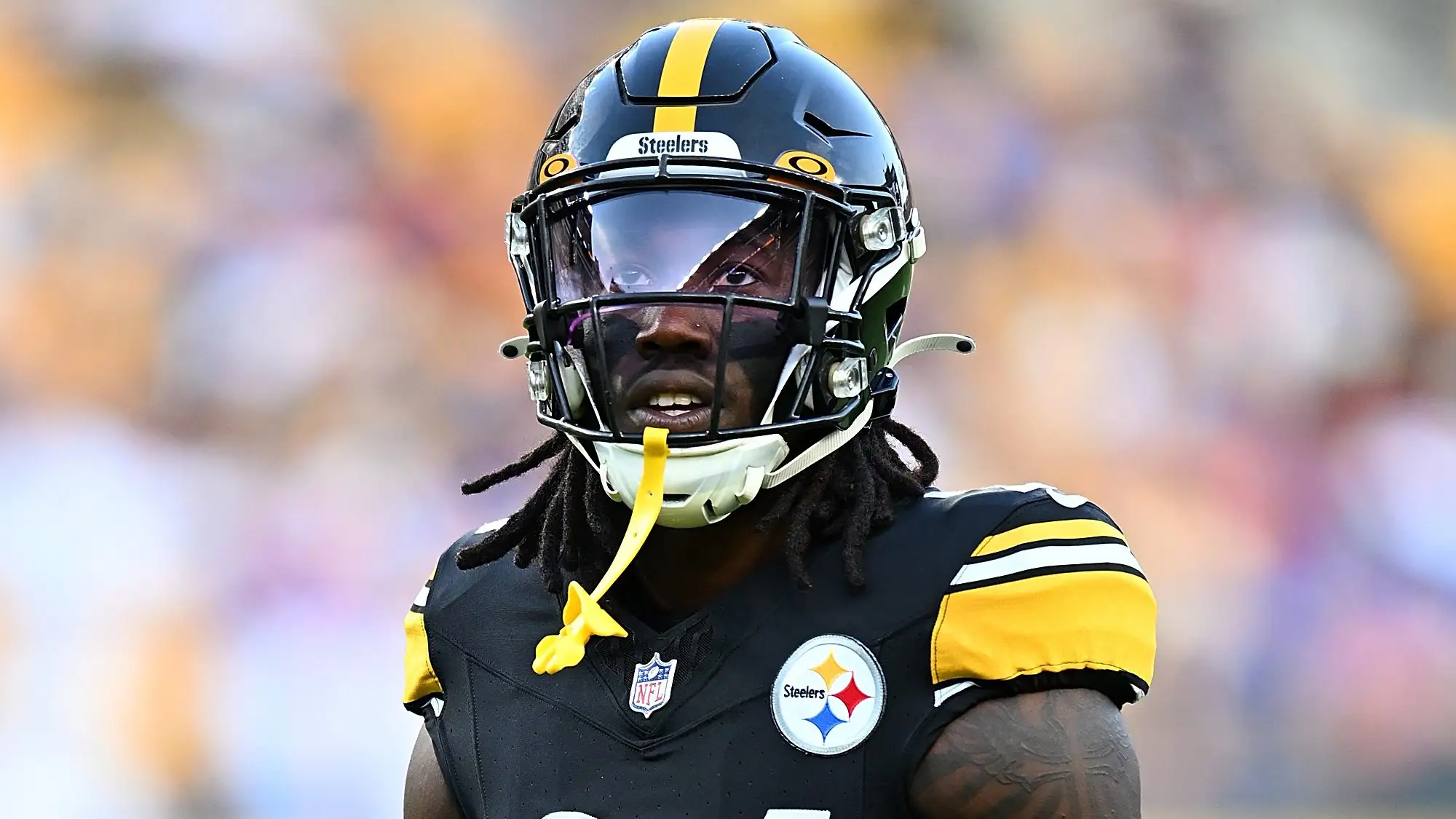 Buffalo bills v pittsburgh steelers pittsburgh pennsylvania august 19 joey porter e1790977186806