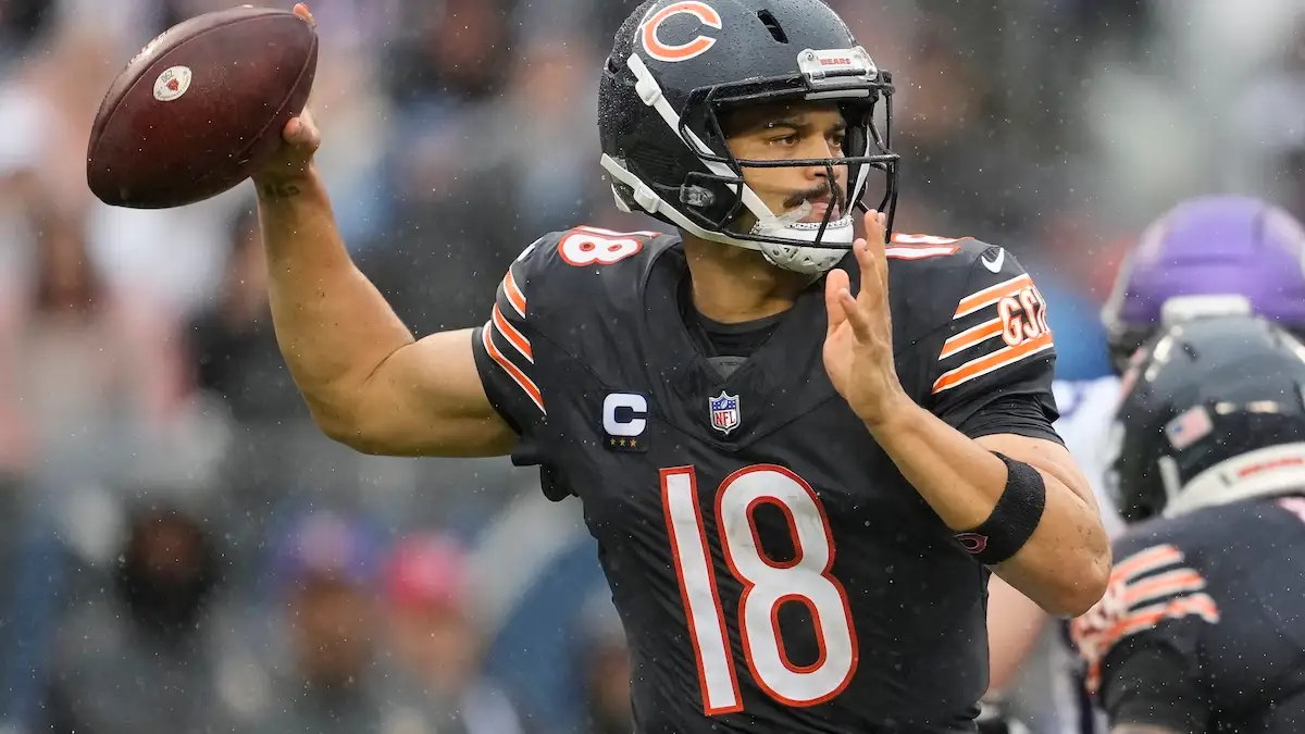 Caleb williams bears packers today