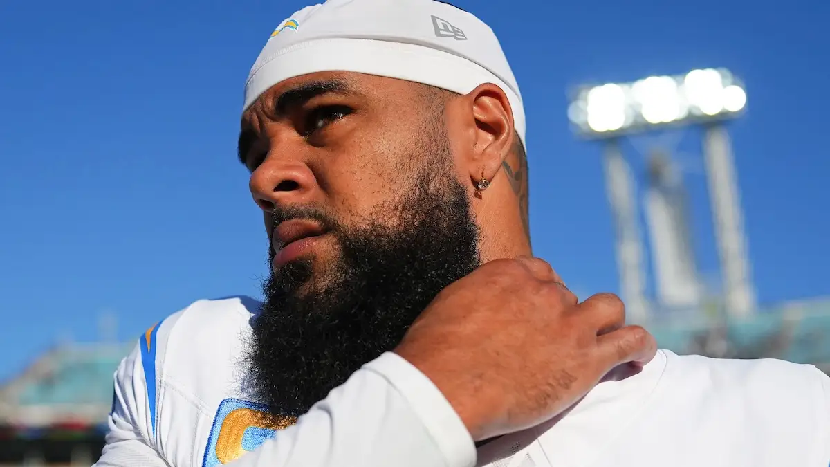 Chiefs colts keenan allen trade pitch