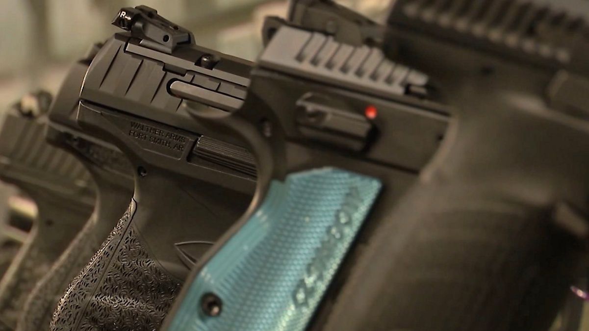 Handguns pistols glocks guns