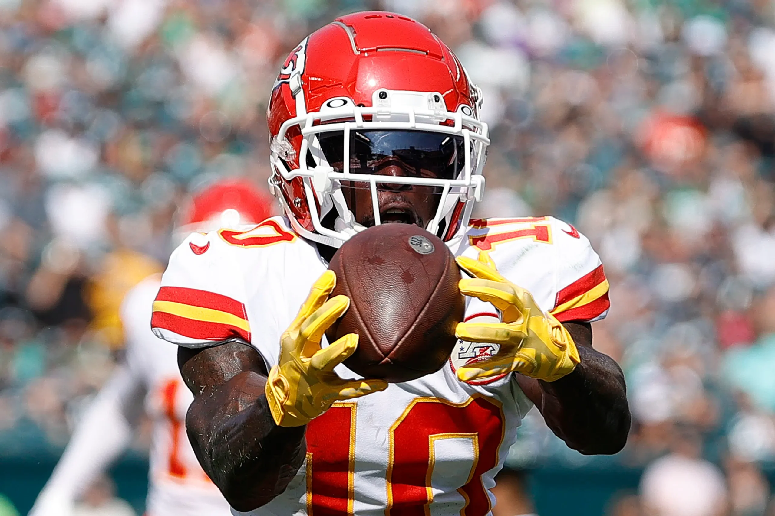 Kansas city chiefs v philadelphia eagles philadelphia pennsylvania october 03 tyreek 3