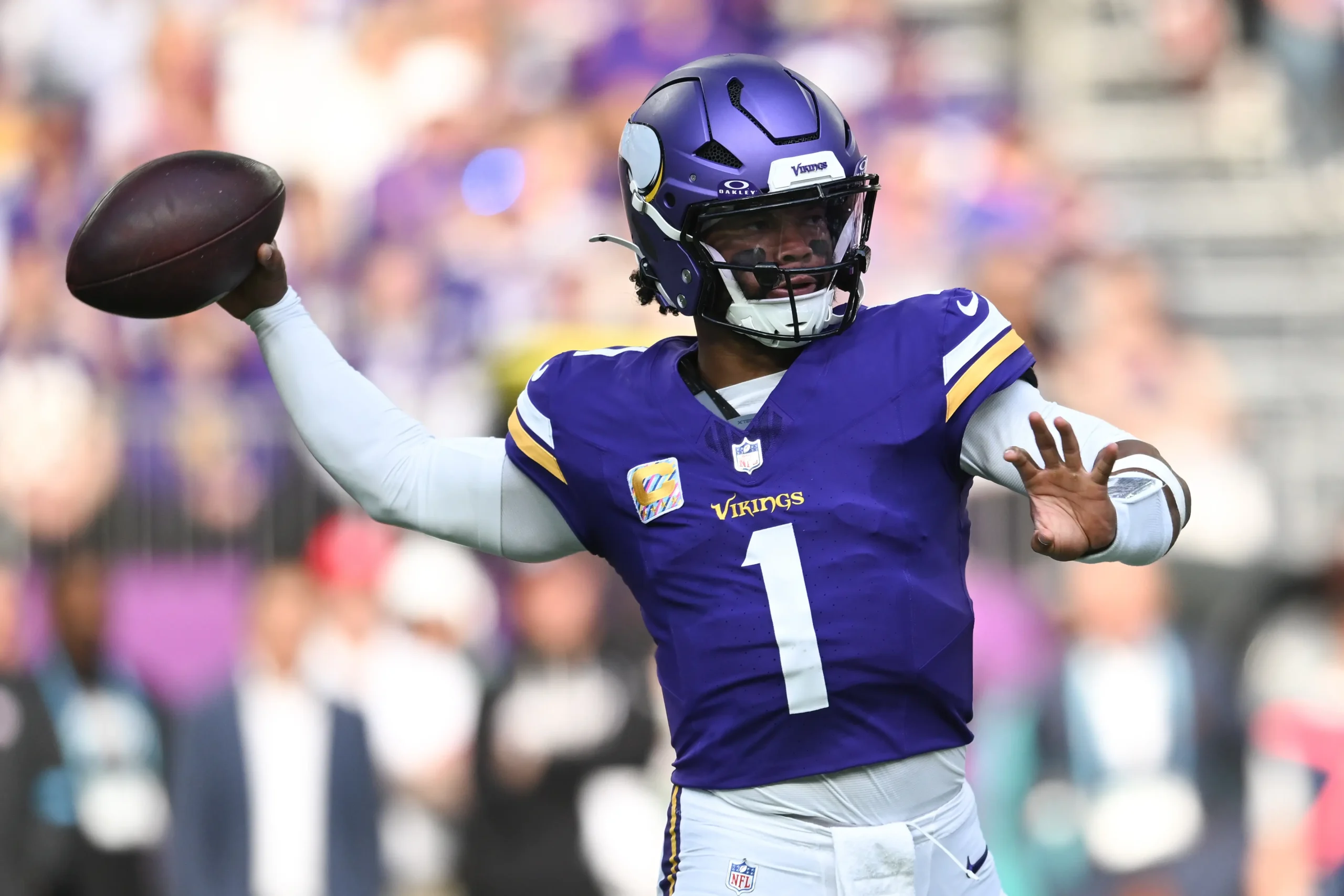 Miami dolphins v minnesota vikings minneapolis minnesota october 4 kyler murray