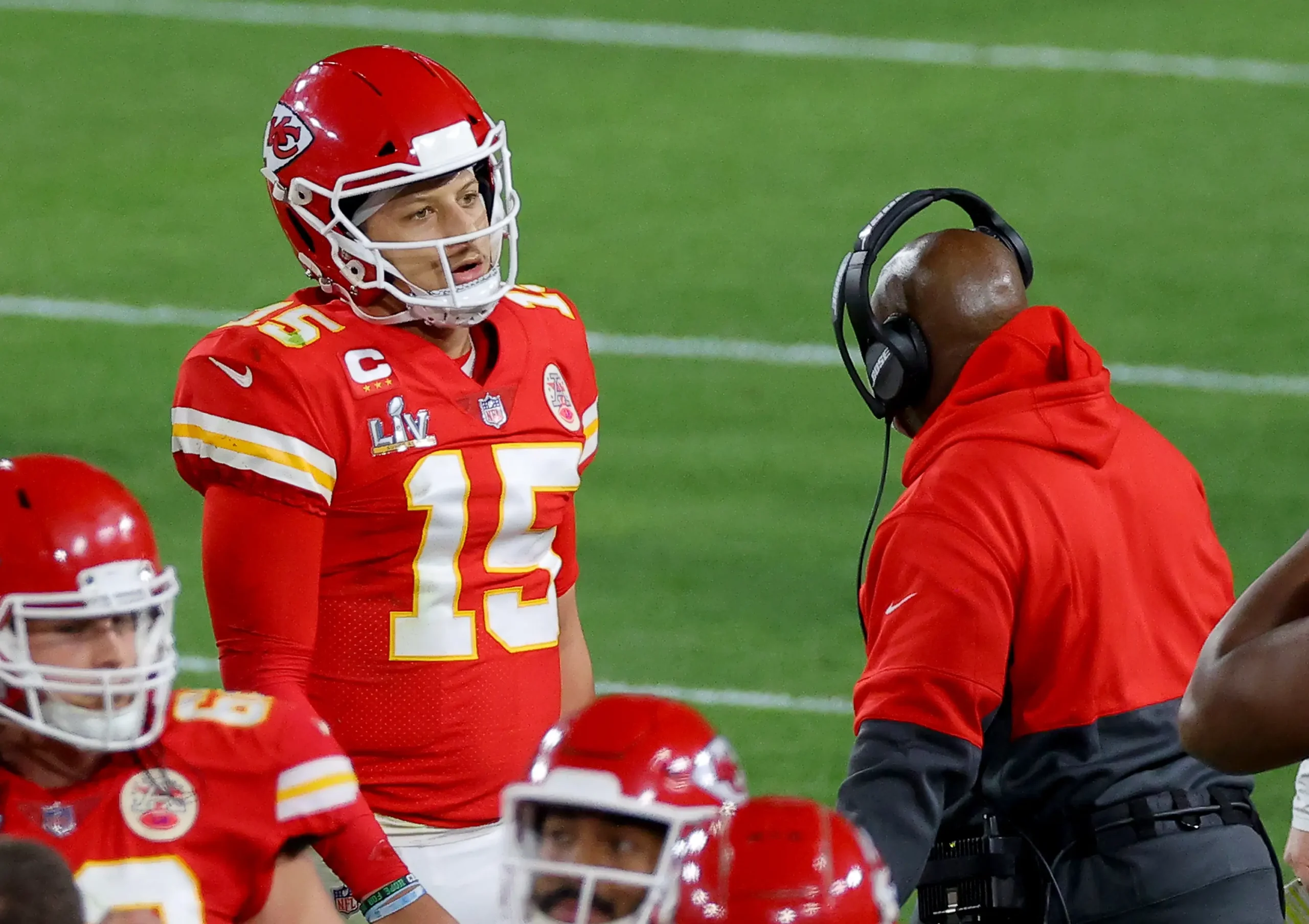 Super bowl lv tampa florida february 07 patrick mahomes 15 people