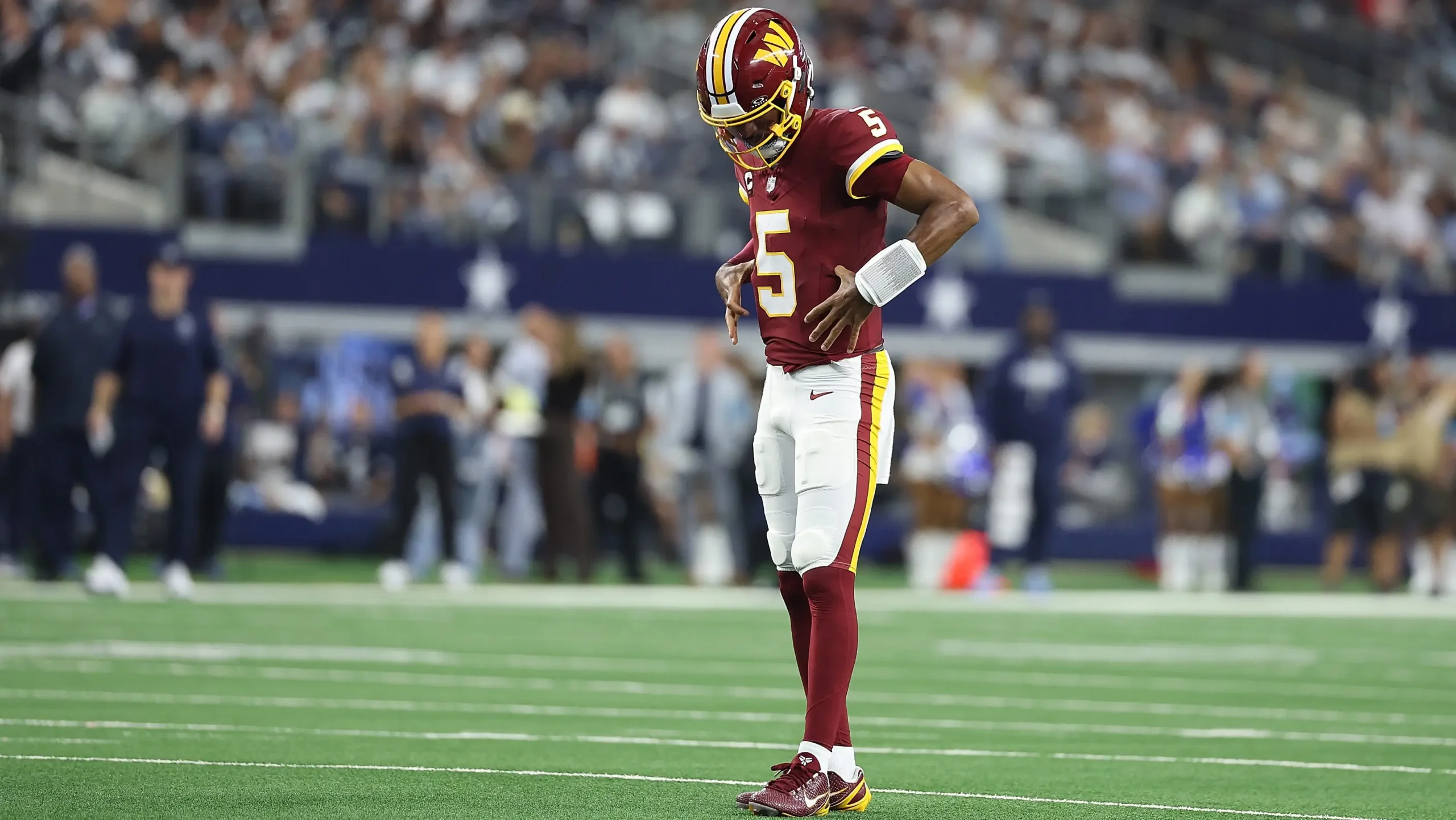 Washington commanders v dallas cowboys arlington texas september 20 jayden daniels 7 e1790697715110